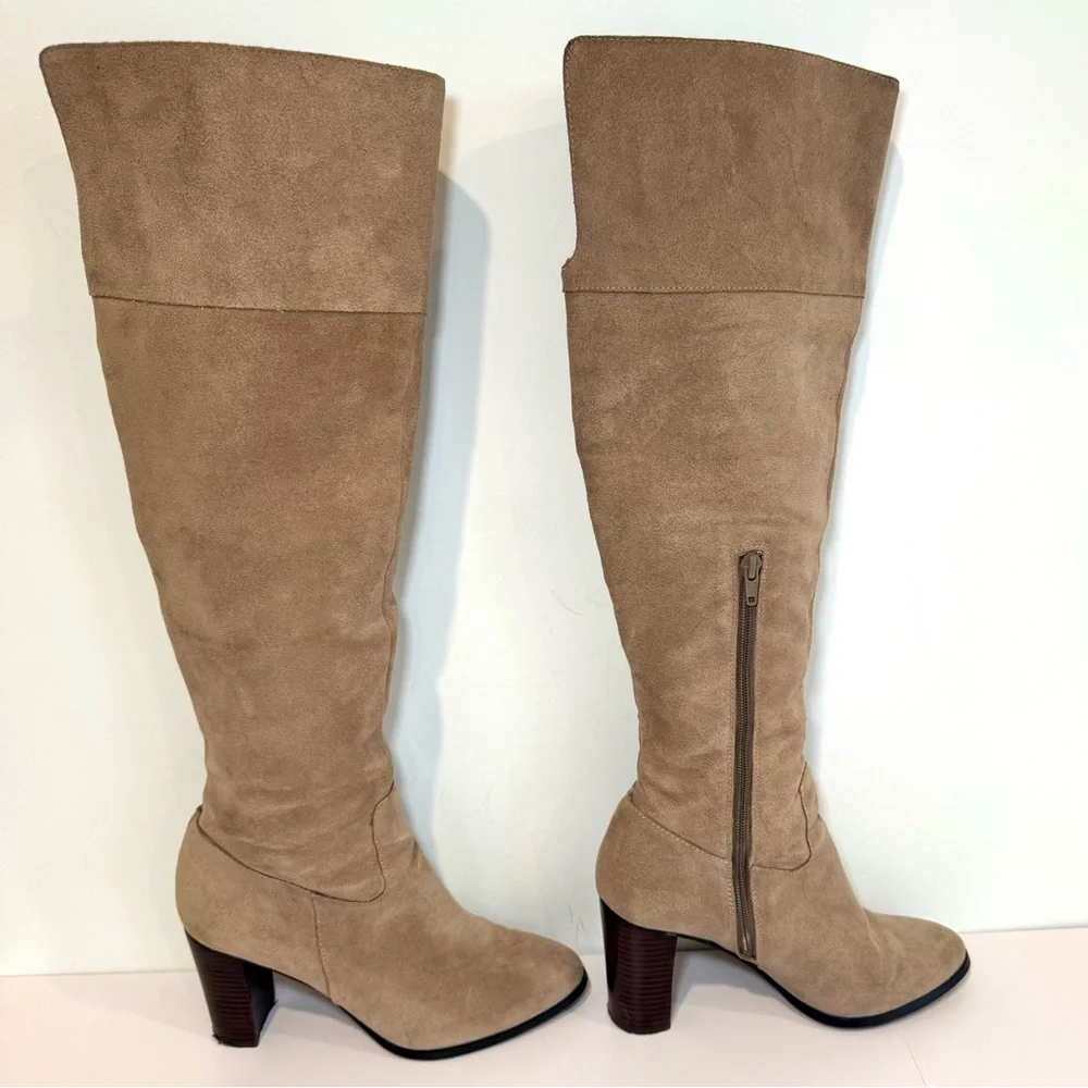 Lord & Taylor 424 Fifth Mikayla Tan Suede Knee High Boots W Block Heel, Sz 8.5